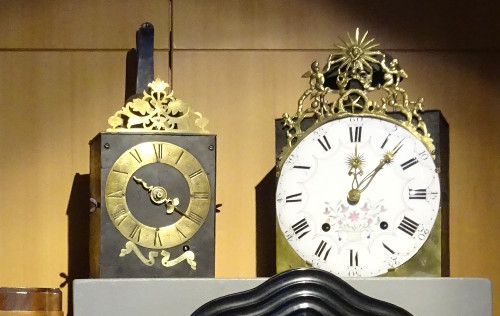 Horloges comtoises anciennes – Musée de la lunette